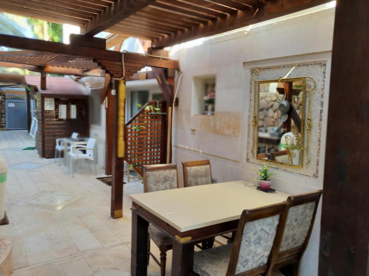 Thai Villa Eilat - וילה תאי אילת Buitenkant foto